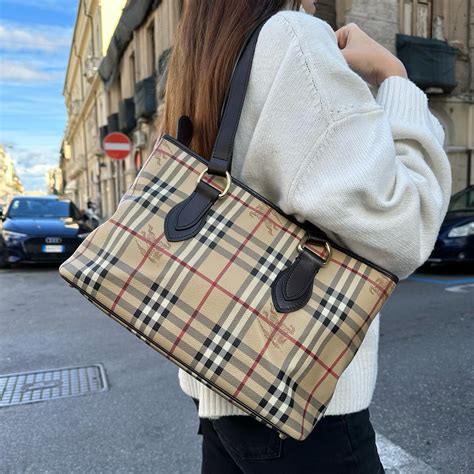 burberry plastificata